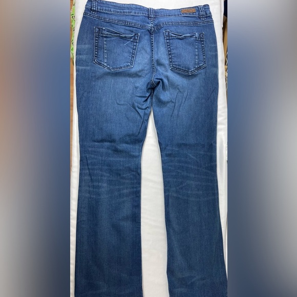 2 For$30 MIA Womans Straight Leg Jeans - Picture 4 of 8